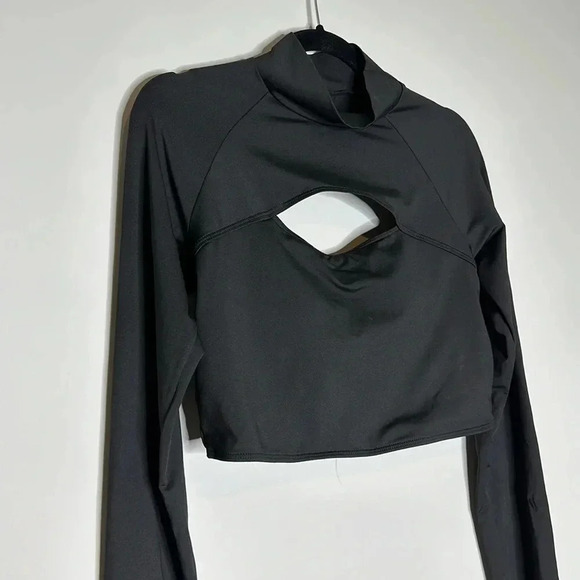 Black Cutout Top - Picture 3 of 6